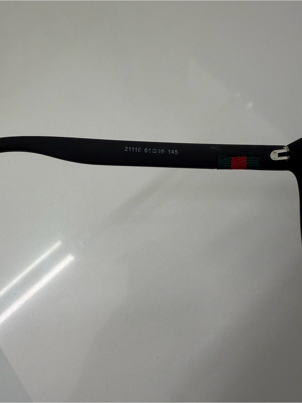 Gucci Black Square Sunglasses with Green & Red Web Stripe - Picture 7 of 12
